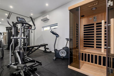Tinderbox Retreat - Lightning Ridge Tourism 3