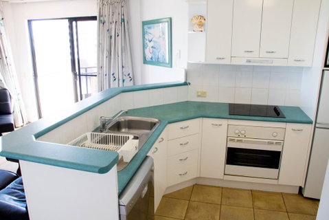 Top Floor Unit At The Caribbean Resort Mooloolaba - Lightning Ridge Tourism 2