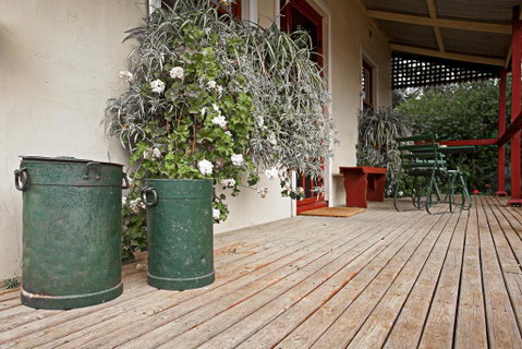 Trinity Cottage - Lightning Ridge Tourism 2