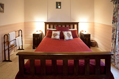 Trinity Cottage - Lightning Ridge Tourism 3