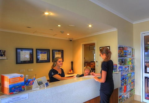 Tropixx Motel & Restaurant - Lightning Ridge Tourism 1