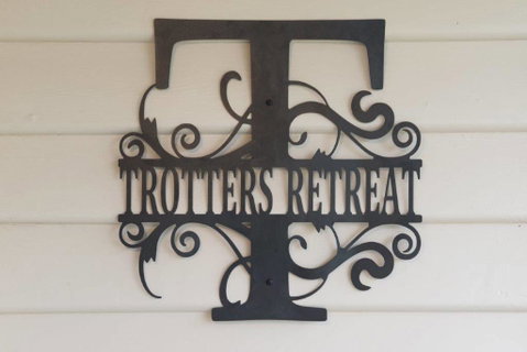 Trotters Retreat - Lightning Ridge Tourism 0