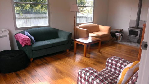 Tullah HideAway - Lightning Ridge Tourism 3