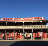 Tumut Star Hotel - Lightning Ridge Tourism