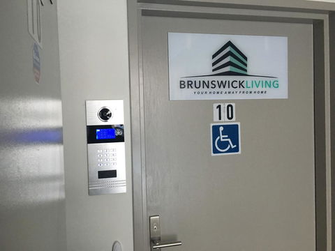 U1 Brunswick Living Brand New Apartment Close To Airport And CBD - Lightning Ridge Tourism 3