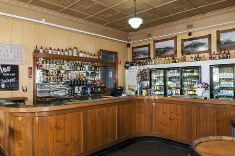 Ulmarra Hotel - Lightning Ridge Tourism 2