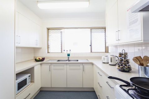 Vickery House 8 Bedroom Flat - Lightning Ridge Tourism 0