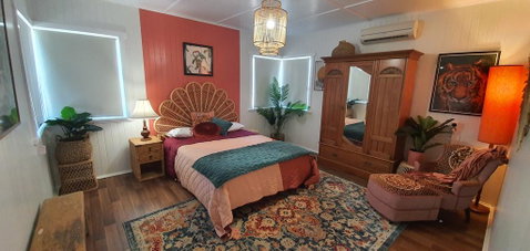 Victoria House - Lightning Ridge Tourism 0