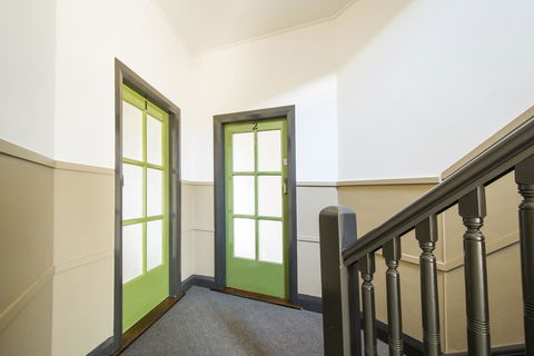Victoria Street Apartments - Lightning Ridge Tourism 3