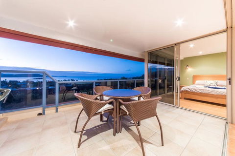 VIEWS ON ELSHEBY - Lightning Ridge Tourism 2