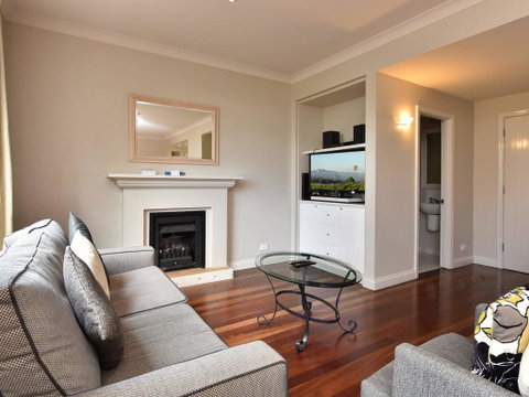 Villa 2br Nebbiolo Resort Condo Located Within Cypress Lakes Resort (nothing Is More Central) - Lightning Ridge Tourism 2