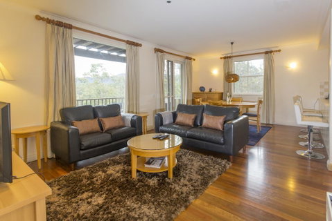 Villa Grenache - Lightning Ridge Tourism 0