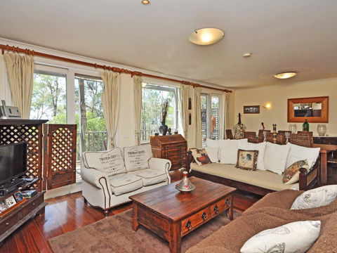 Villa Joie De Vie Located Within Cypress Lakes - Lightning Ridge Tourism 0