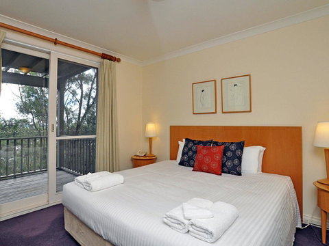 Villa Spa Executive 1br Pinot Resort Condo Located Within Cypress Lakes Resort (nothing Is More Central) - Lightning Ridge Tourism 2