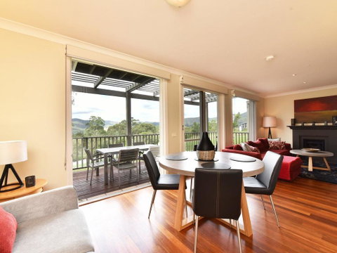 Villas Venticuatro (Sleeps 24) Resort Condos Located Within Cypress Lakes Resort (nothing Is More Central) - Lightning Ridge Tourism 1