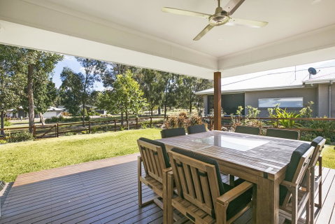 Vino E Golf - Lightning Ridge Tourism 1