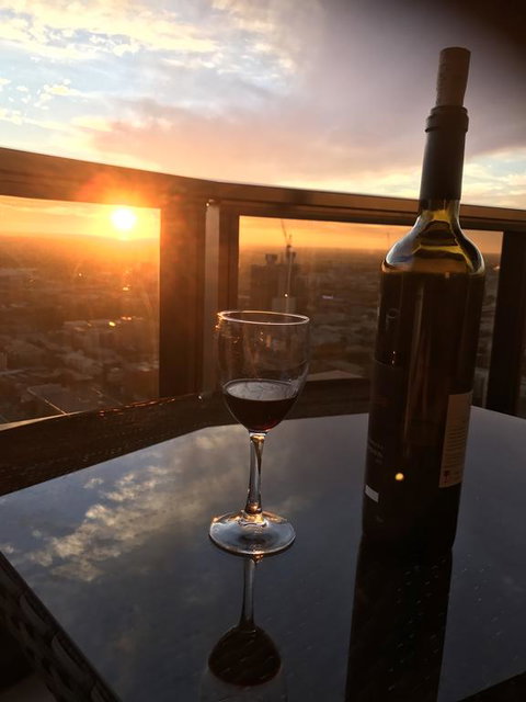 VUE Penthouse On King William - Lightning Ridge Tourism 2