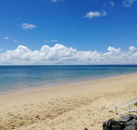 Walk to Beach Queenslander HOME in CBD Hervey Bay - Lightning Ridge Tourism