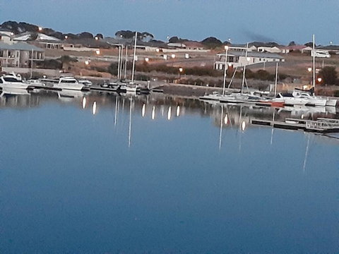 Wallaroo Marina Sea Vu Apartment - Lightning Ridge Tourism 2