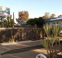 Warren Motor Inn - Lightning Ridge Tourism