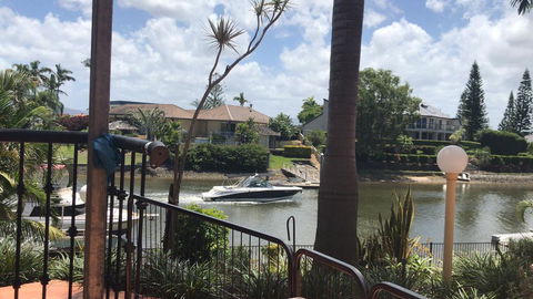 Waterfront Sorrento - Lightning Ridge Tourism 1