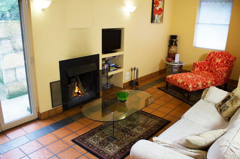 Marwood Villas - Lightning Ridge Tourism 43