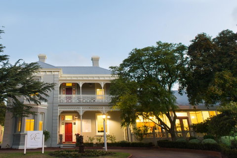 The Riversleigh - Lightning Ridge Tourism 23