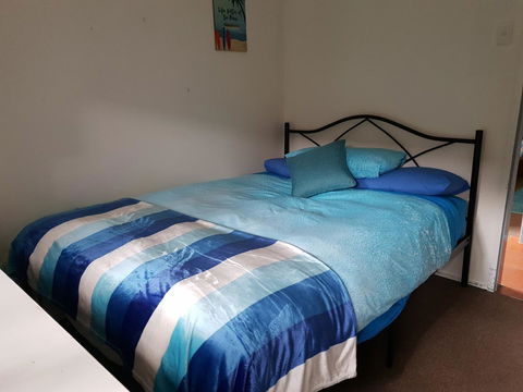 Relax In San Remo - Lightning Ridge Tourism 17