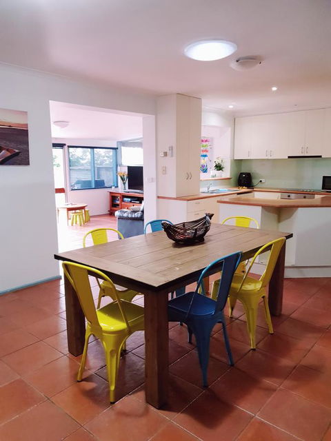 Relax In San Remo - Lightning Ridge Tourism 28
