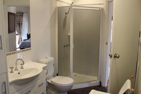 Australian Home Away @ Wonga Park Brushy Creek - Lightning Ridge Tourism 4