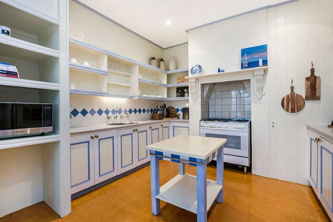 Edge17 Port Fairy Wharf - Lightning Ridge Tourism 4