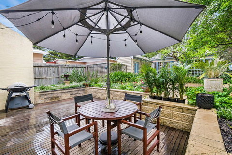 Edge17 Port Fairy Wharf - Lightning Ridge Tourism 18