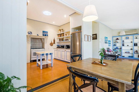 Edge17 Port Fairy Wharf - Lightning Ridge Tourism 3