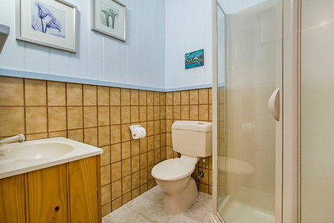 Edge17 Port Fairy Wharf - Lightning Ridge Tourism 9