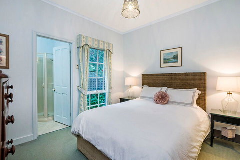 Edge17 Port Fairy Wharf - Lightning Ridge Tourism 7