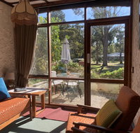 Swan Cove Beachfront - Lightning Ridge Tourism