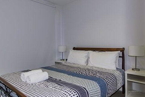 Torquay Golf Retreats - Pool, Beach, Tennis, Golf - Lightning Ridge Tourism 7