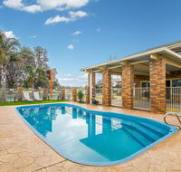 Hybiscus Waterfront Apartments - Lightning Ridge Tourism