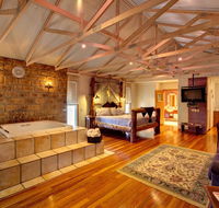 Ditto Daddy's - Lightning Ridge Tourism