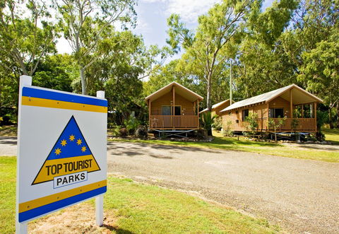 Captain Cook Holiday Village 1770 - Lightning Ridge Tourism 8