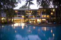 Book Palm Cove Accommodation Vacations Lightning Ridge Tourism Lightning Ridge Tourism