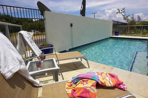 Sand Dunes Resort Accommodation - Lightning Ridge Tourism 15