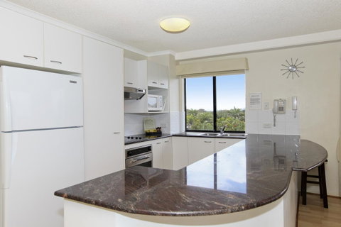 The Mirage Resort Alexandra Headland - Lightning Ridge Tourism 19