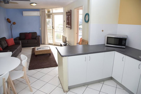 Northpoint Holiday Apartments - Lightning Ridge Tourism 22