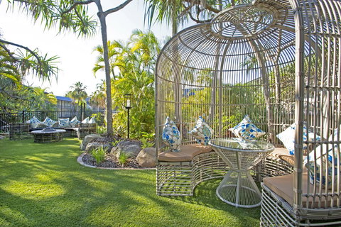 Mantra Club Croc - Lightning Ridge Tourism 2