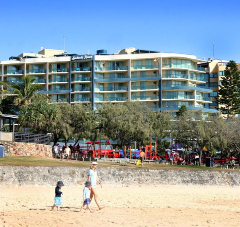 Landmark Resort - Lightning Ridge Tourism 2