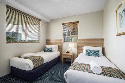 Landmark Resort - Lightning Ridge Tourism 4