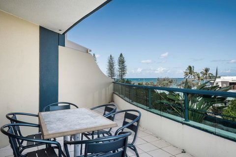 Landmark Resort - Lightning Ridge Tourism 6