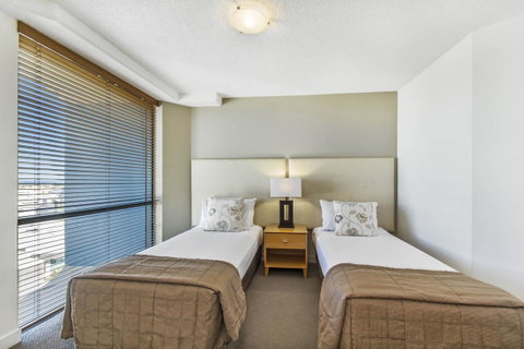 Mantra Mooloolaba Beach - Lightning Ridge Tourism 30