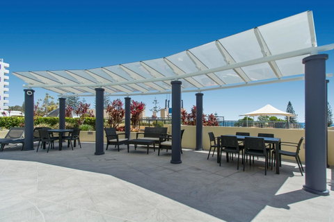 Mantra Mooloolaba Beach - Lightning Ridge Tourism 8